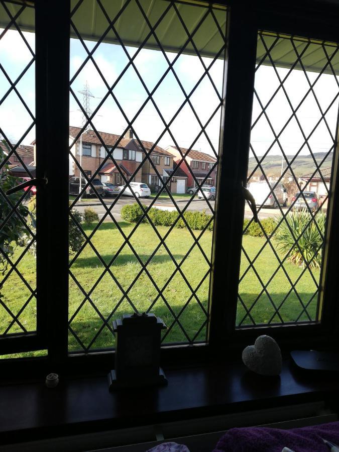 ホテル Little Cosy Cwtsh Pontyclun エクステリア 写真
