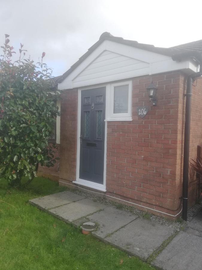 ホテル Little Cosy Cwtsh Pontyclun エクステリア 写真