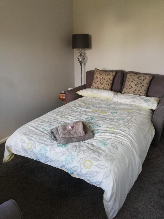 ホテル Little Cosy Cwtsh Pontyclun エクステリア 写真
